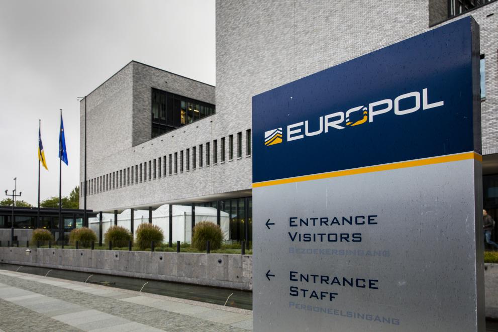 Visit by Dimitris Avramopoulos, Member of the EC, to Europol