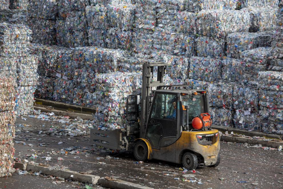 Recycling of plastic bottles in France