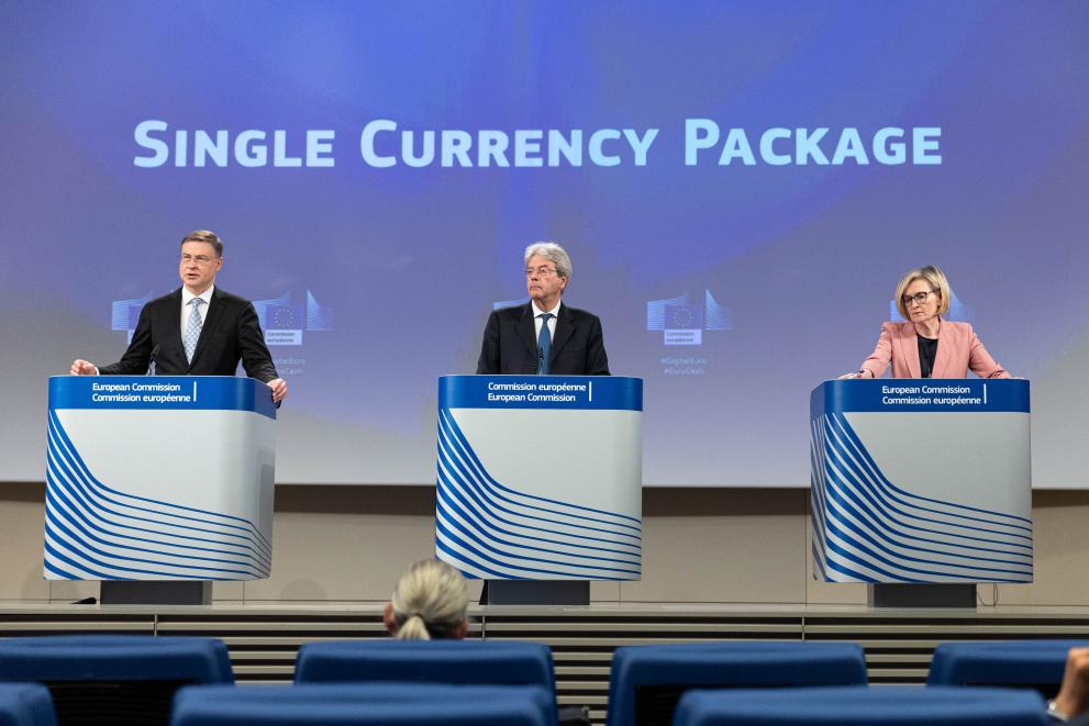 Press conference by Valdis Dombrovskis, Executive Vice-President of the European Commission, Paolo Gentiloni, and Mairead McGuinness, European Commissioners, on the Digital Euro and the legal tender of euro banknotes and coins