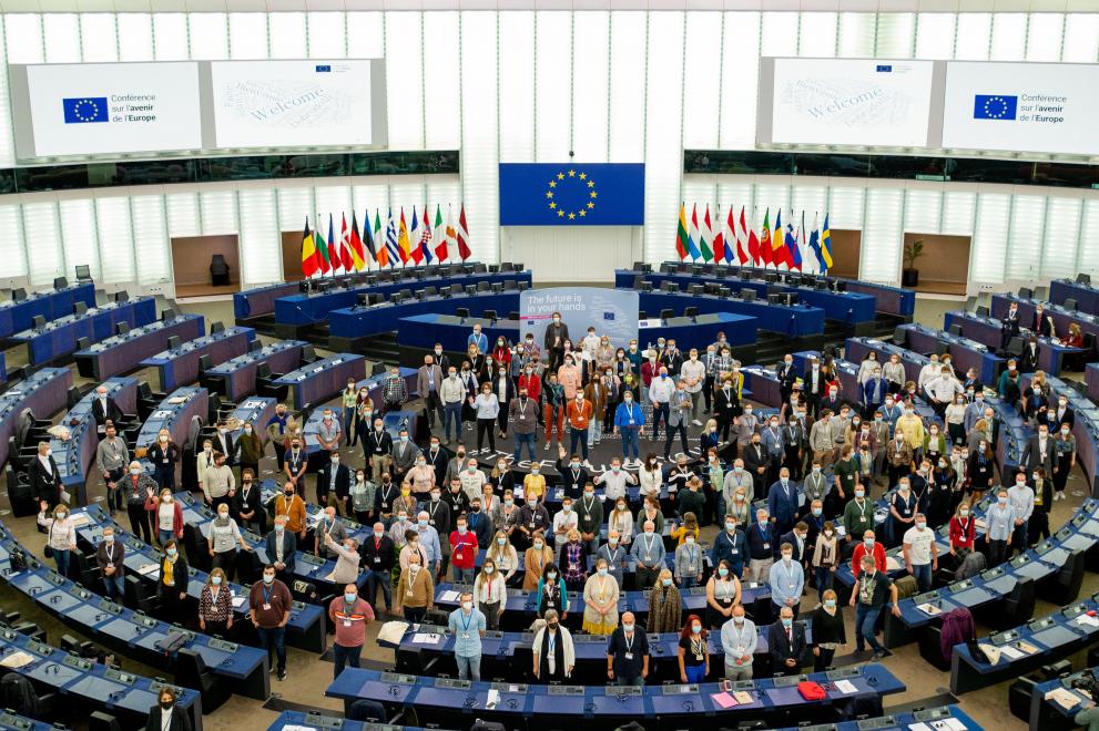Conférence sur l'avenir de l'Europe : séance plénière pour débattre des contributions des citoyens